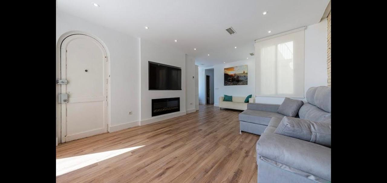 Atico De Lujo Apartment Valencia Luaran gambar